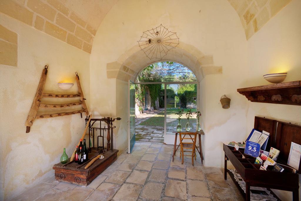 Tenuta Sant'Andrea Giuggianello Eksteriør billede