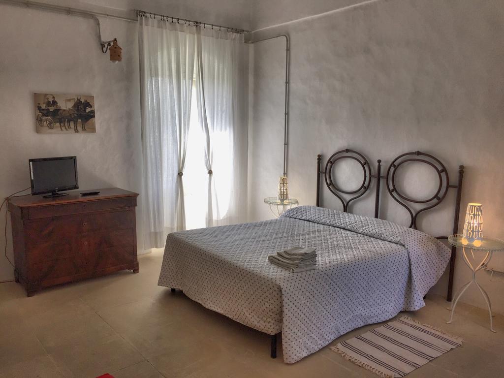 Tenuta Sant'Andrea Giuggianello Eksteriør billede